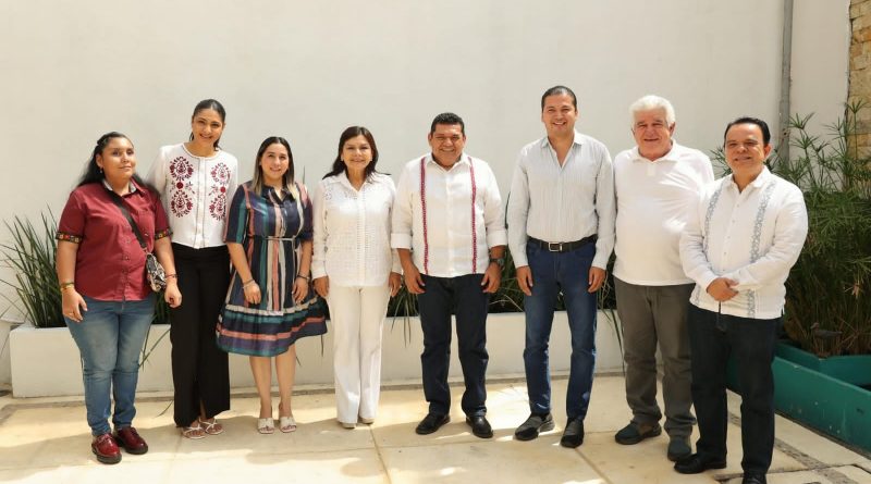 Se reúne Javier May, con alcaldesa electa de Centro, Yolanda Osuna Huerta y próximos legisladores